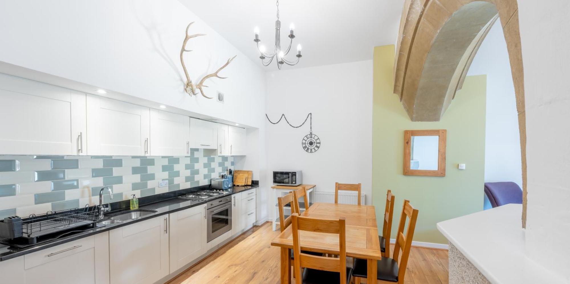Abbey Church Upper North Aisle Luxury Self Catering 2 Bedroom Apartments 포트오거스타 외부 사진